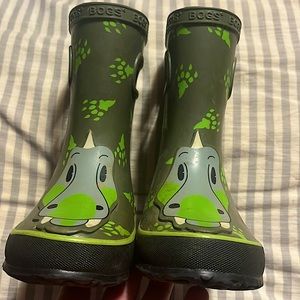 GU Bogs toddler dinosaur boots